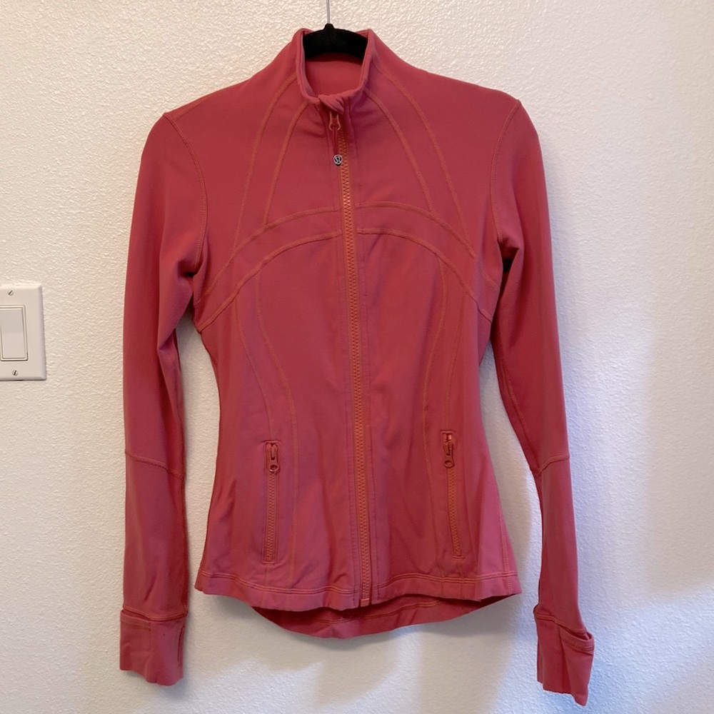 Lululemon Define Jacket Mauve 6 EUC